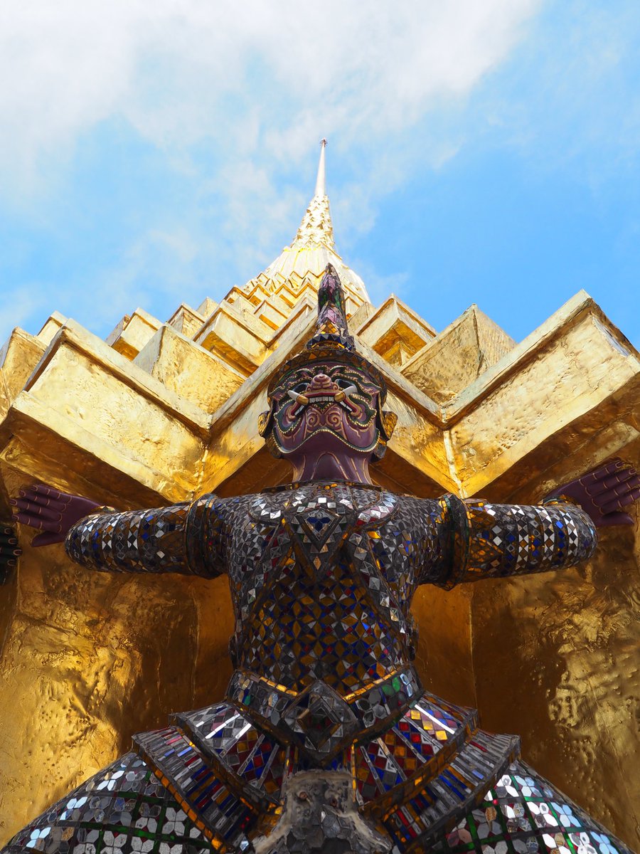 #THAILANDE 📍#Bangkok 

Balade dans le merveilleux Palais Royal de Bangkok. 

#palace #palais #palaisroyal #asie #asia #voyage #Thailand