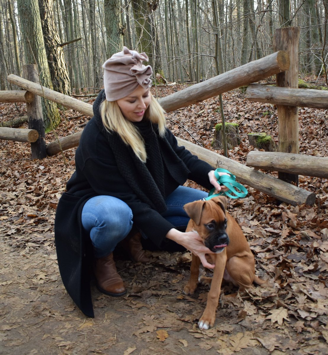 BondofSweden's tweet photo. Vi har 20% rabatt på alla sammetsturbaner hela januari! 
https://t.co/pG91Ch010G

#bondfamily #headwearbybond #alwaysontop
#bondofsweden #turbond #slowfashionmovement #slowfashion #passionforcuteness #organicfashion #handmadefashion #lovemybond #turbanbybond #sustainablefashion https://t.co/h2J5tZSrHm