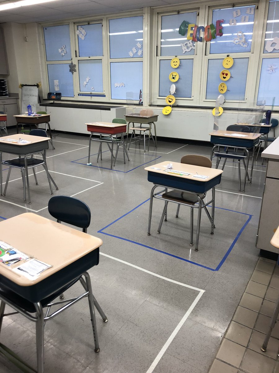 FTSD_msroche's tweet photo. When the kids say “Ms.Roche, can we bring back the boxes and shields?” 😆Room 109 keeps it #safe and #healthy  ! https://t.co/0cBtEKvhgx