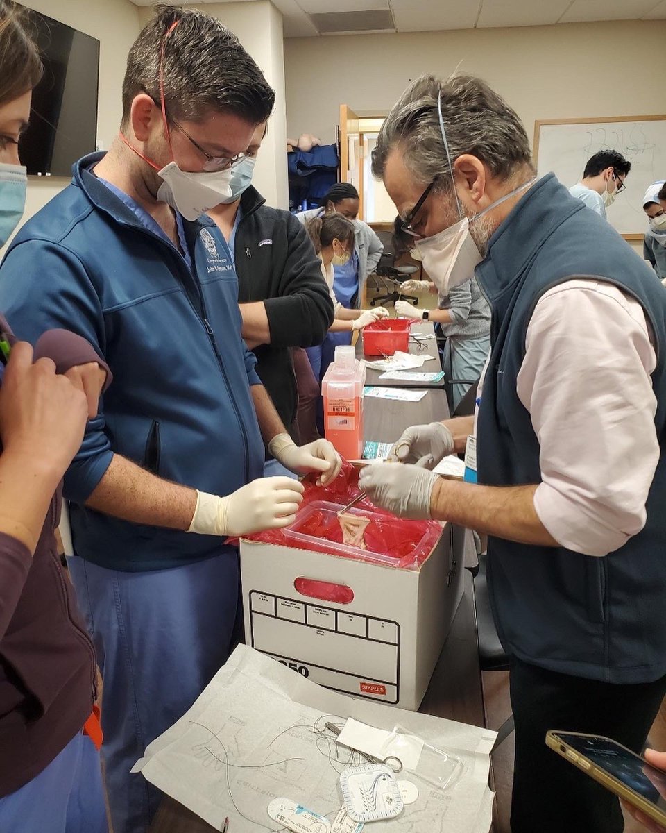 GUH_WHCSurgRes's tweet photo. Special treat during our monthly Sim time yesterday, @p_g_j_ walking the R2/R3s through hand sewn bowel anastamoses. #surgicalsim #widelypatent https://t.co/rlnhgHKqlv