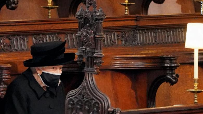 spaceangel1964's tweet photo. How will Boris Johnson be able to look Her Majesty in the eye at his next audience with her, after she sat alone in the pew at her husband's funeral?
He really is the most vile specimen and millions of us warned of his inability to tell the truth or act appropriately.
#PMQs https://t.co/OFjD3vujbP
