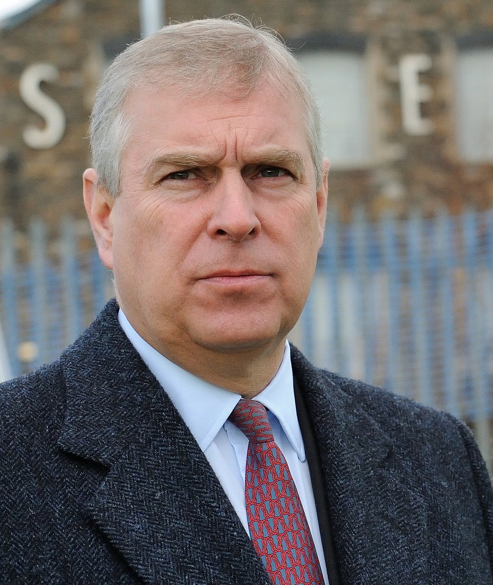 So, Andy back in the news today, will he pay her off or will he fight it in court or will he just keep his head down. Interesting to see what the next steps are. #PrinceAndrew #andrew #royalfamily One of my photos of the man in question.