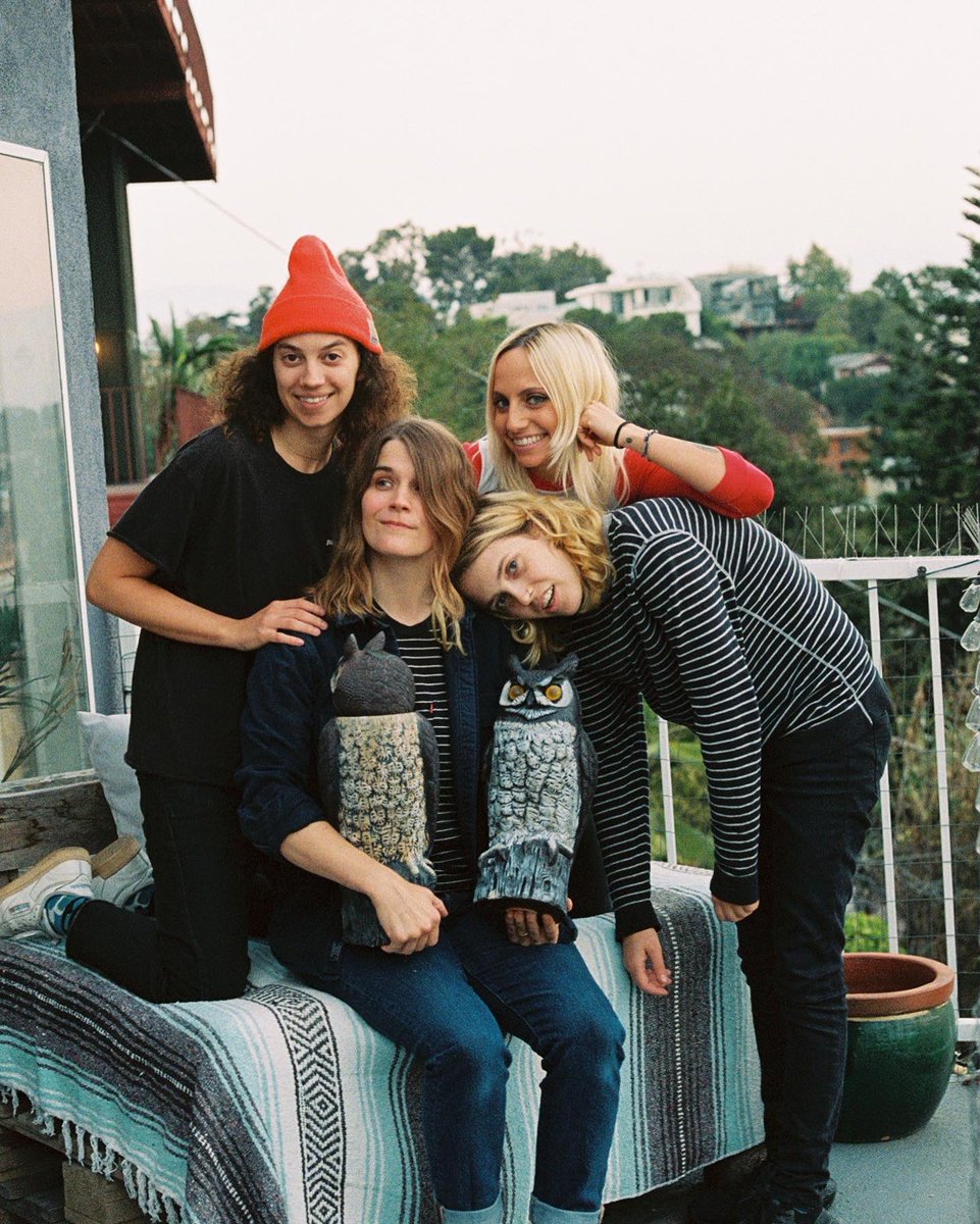 L.A. Exes tweet media