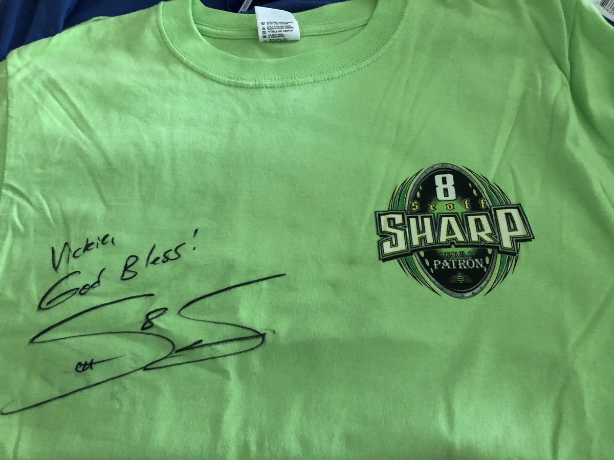 Viclovesracing's tweet photo. Doing some house cleaning and found this! Thought I would make @michaellgoodwin day! Thank you #ScottSharp π https://t.co/nm9M7WURP7