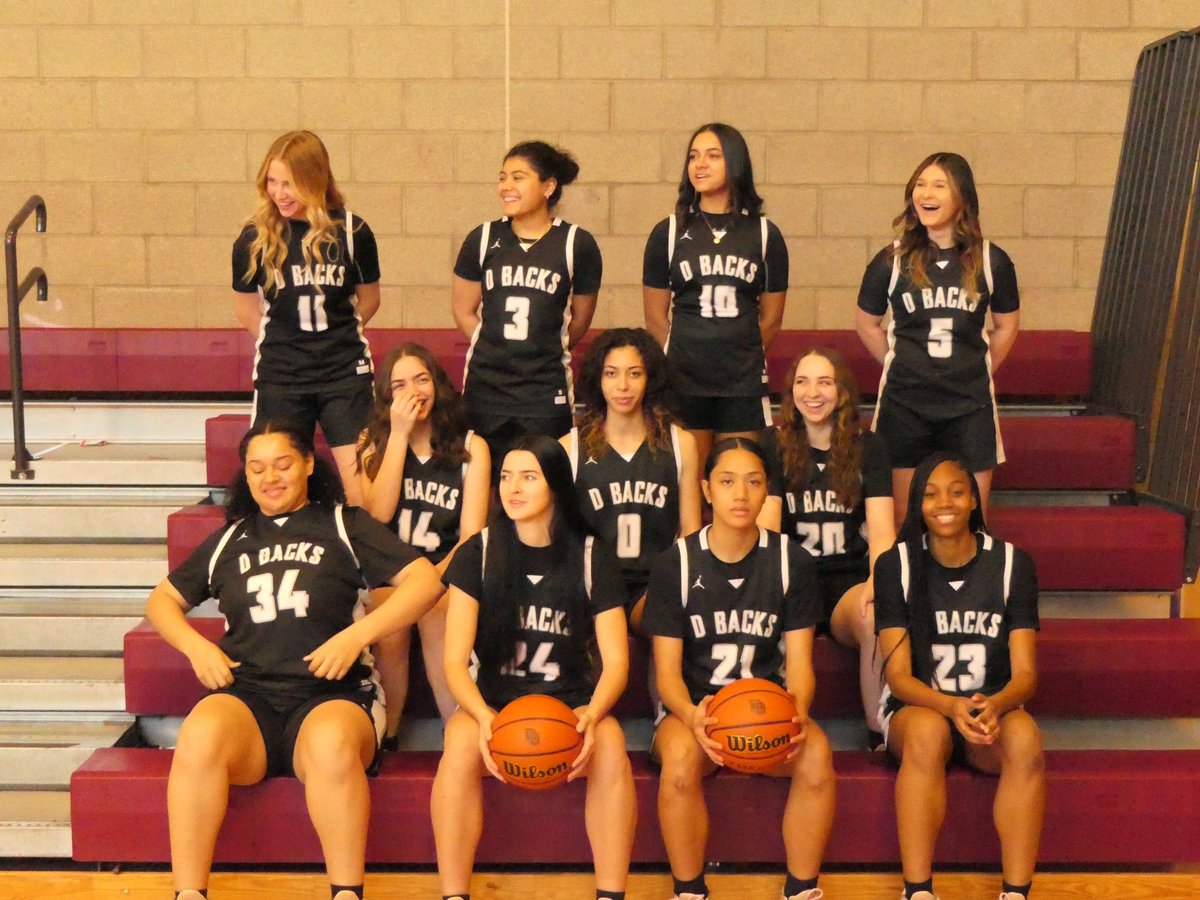 GAMEDAY
And ALL 3 TEAMS ARE PLAYING!

🆚️ Coranado High School 
🏟 "The Pit" DOHS
🕡 630p Varsity JV 5p B 330p