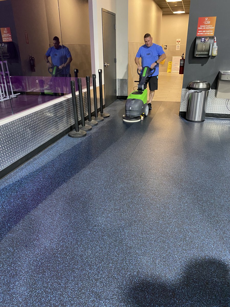 IPCEagle's tweet photo. The CT5 &amp; CT15 are the most compact scrubbers available on the IPC Eagle line. These scrubbers are perfect for small spaces such as restrooms, entry ways, tight aisles, and under low objects.

Discover more following the link in our bio!

#ipceagle #ipcworldwide #floorcare https://t.co/BVTTjXv1nc