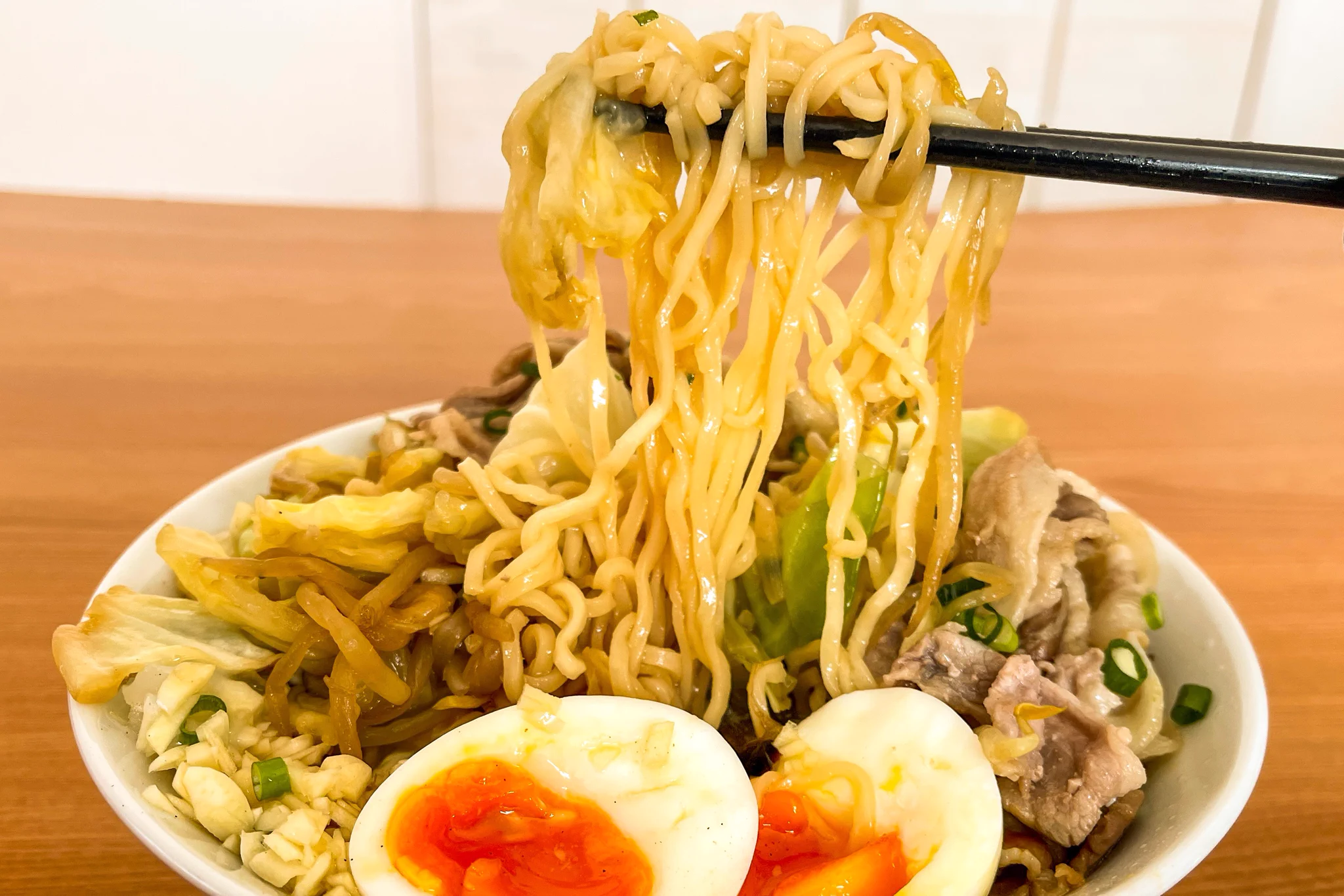 サッポロ一番で出来てしまう！マシマシ醤油ラーメンが美味しそう！