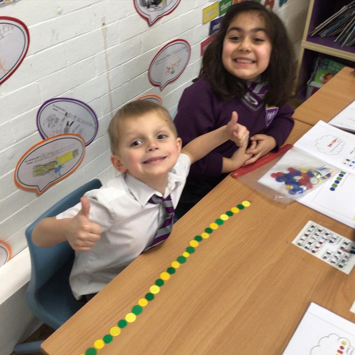 HPA_Philip_Lane's tweet image. This week #HPAPLYear1 have been learning how to make their own patterns with different maths resources! 🧮