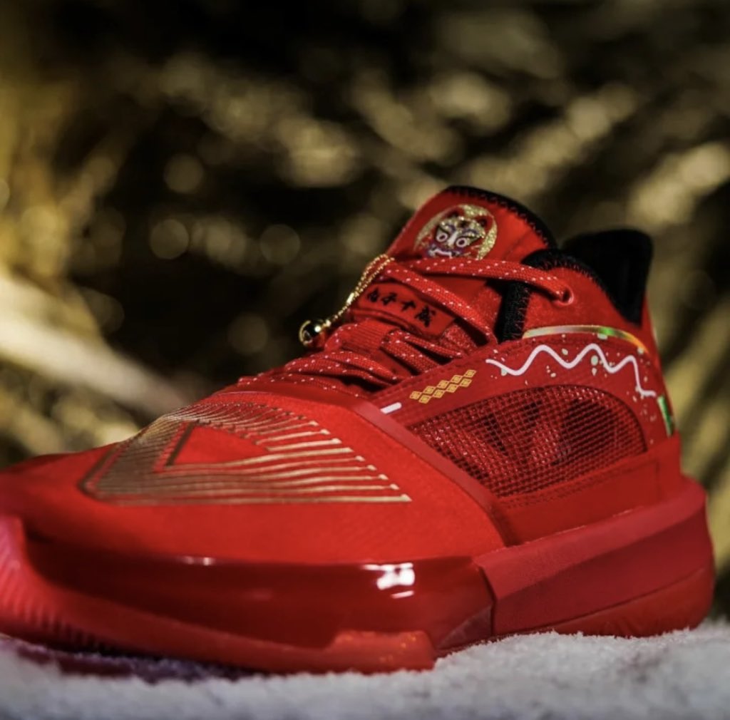 andrew wiggins red shoes