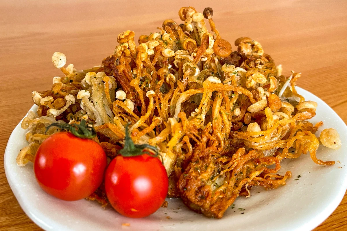 カリッ、サクッとした心地良い食感を楽しめる？！おつまみにもぴったりそうな「えのき」レシピ！