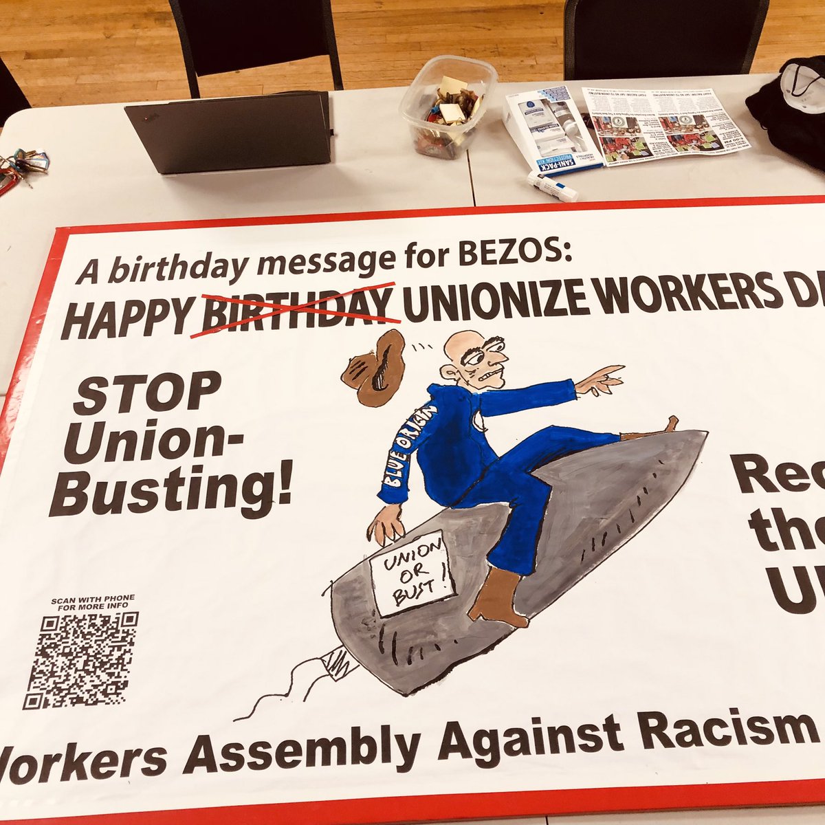 waar_nyc's tweet photo. #recognizetheunions WAAR activists creating Jeff Bezos’ 5-foot-long unbirthday card. Tonite 5:30 at the Amazon Building, 34th and 5th. RECOGNIZE THE AMAZON UNIONS FROM STATEN ISLAND TO BESSEMER https://t.co/gOYZqxiSkp