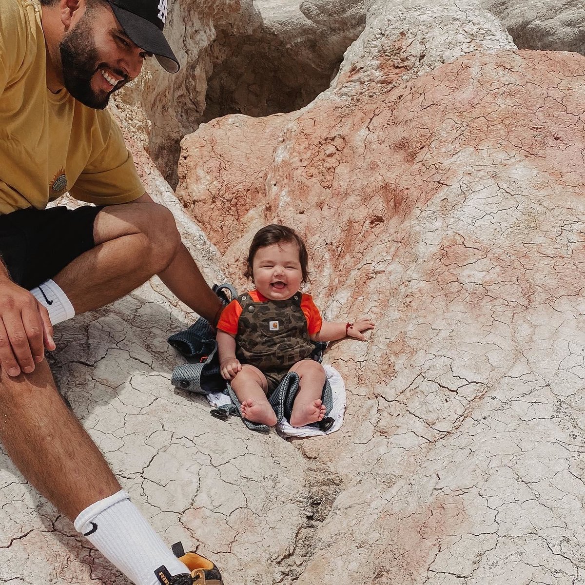 Carhartt's tweet photo. We're proud to have your back wherever you (and your little ones) roam. 📷: Krystal A. #CarharttKid #fitforthenextfrontier https://t.co/fvtjtmT9dF