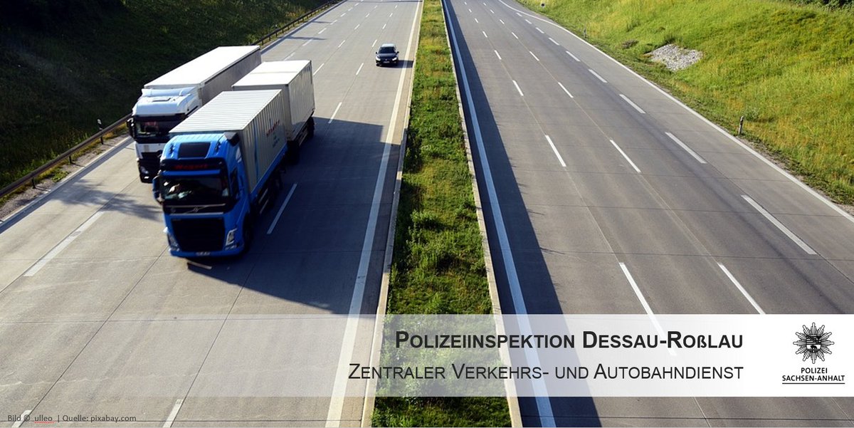 Polizei_DeRo's tweet photo. Bei Geschwindigkeitskontrollen auf der #BAB9 a.H. #Vockerode i.R. #München maßen wir gestern einen Autofahrer, welcher mit 199 km/h bei erlaubten 120 km/h fuhr. Den Fahrer erwarten nun neben 700 #Euro #Bußgeld auch 2 Punkte sowie 3 Monate Fahrverbot.
#Autobahn
#Polizei https://t.co/ttHJE9vXXi