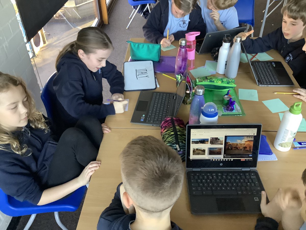 GpsYear4's tweet photo. We are learning what you would find if you went to Italy for holiday.
#gpstopic #gpsgeography https://t.co/uUQvH43zSq