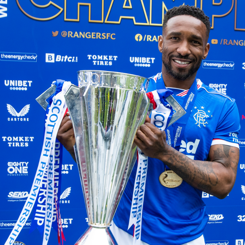 RangersFC's tweet photo. #RangersFC today wishes to put on record our sincere thanks to @IAmJermainDefoe as he departs the club following three years of excellent service.