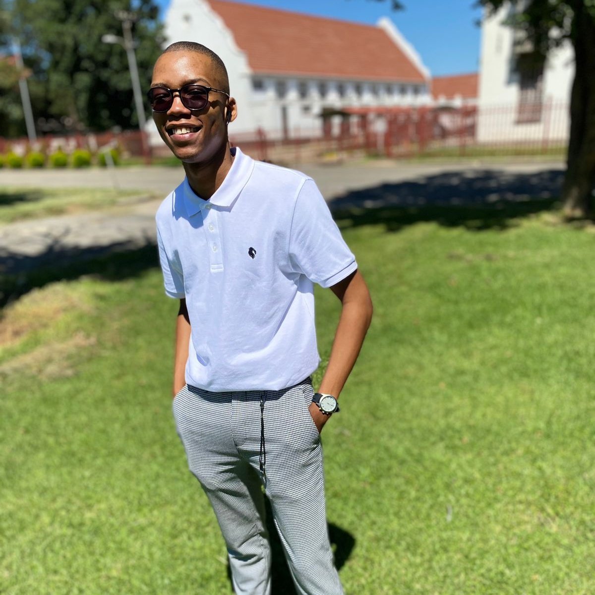 TshepisoLekabe's tweet photo. #NewProfilePic https://t.co/v17z5MyVD9