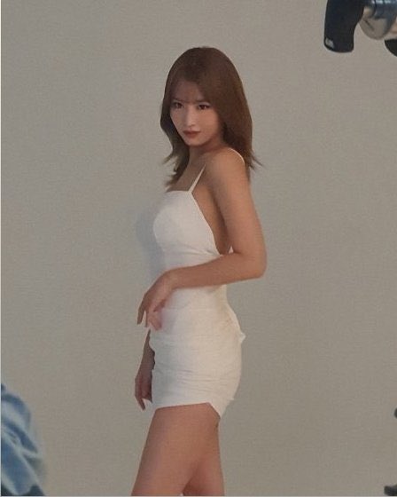misamodaily's tweet photo. she was insane for this #MOMO https://t.co/KRaP3iQUyO