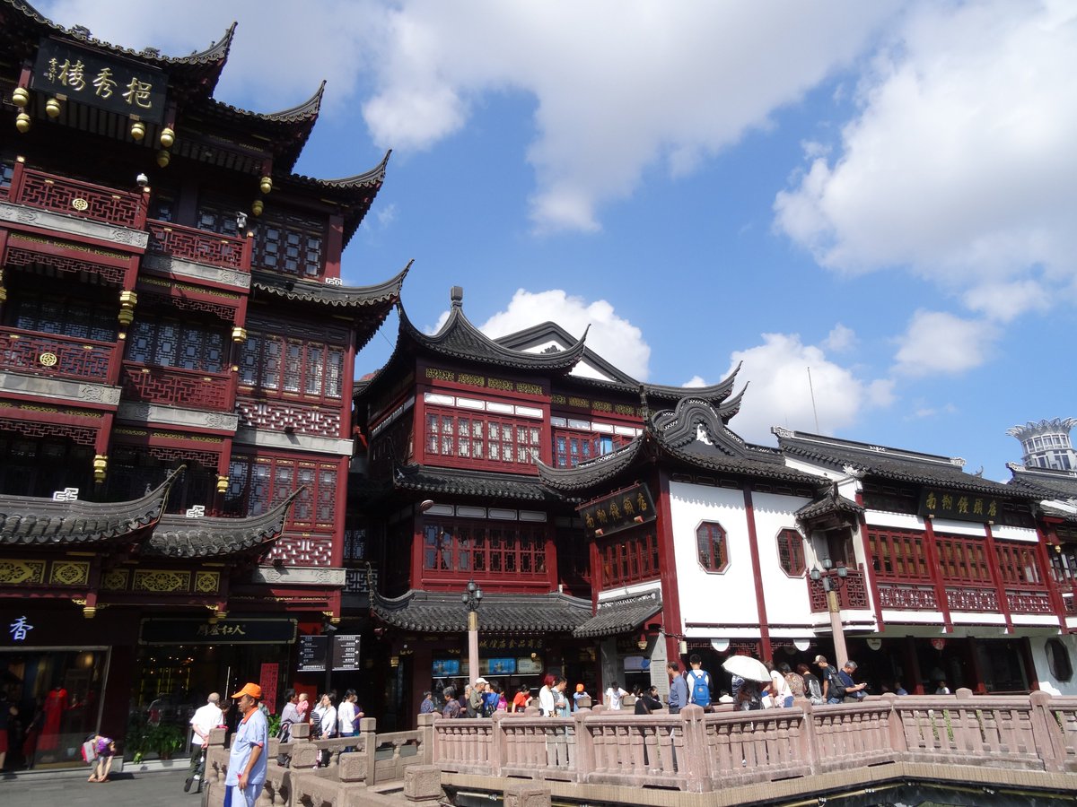 過去旅。上海旅行。2016年9月18日から20日。 上海へは妻と2人旅。妻は台湾留学経験があり、中国語がペラペラなので超頼りになります。 しばらく上海・蘇州編です。少しづつ投稿しますので、どう