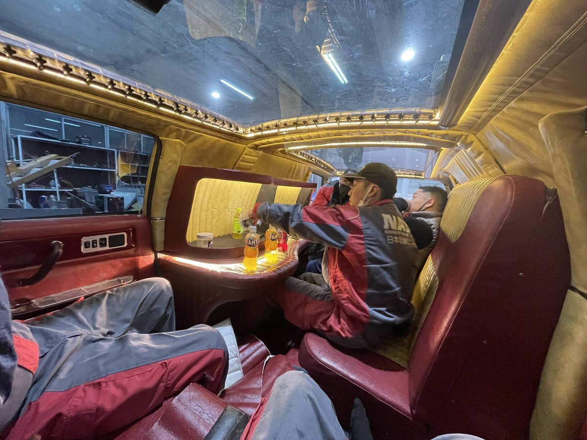 hirokura_vr46's tweet image. さーさーいよいよ明日搬入です
たった120日間で作り上げたセンチュリー班の作品是非見に来てください
内装も外装も全て自作です
オートサロン会場でお待ちしております
#オートサロン2022でお会いしましょう