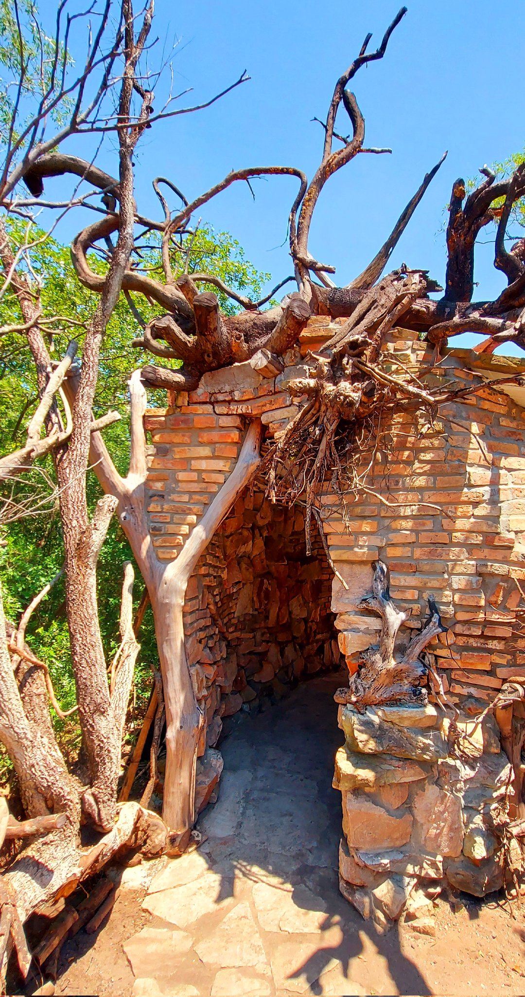 Museo Mitológico Pombero Róga