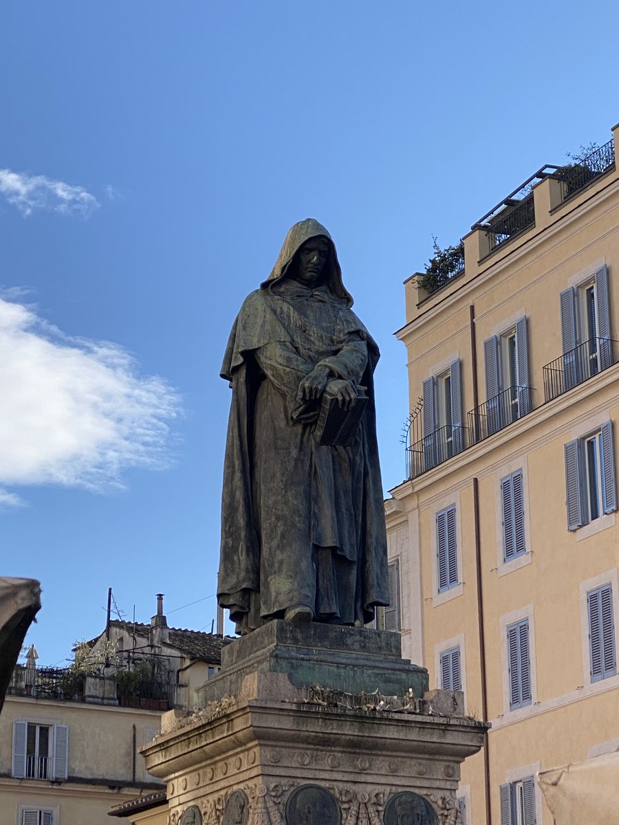 GregMillerCUA's tweet photo. The @CatholicU_Chem course Science of Food and Cooking at the @CatholicUniv Rome campus visited Campo di Fiore! Overlooking the market is Giordano Bruno who was burnt at the stake here in 1600 for thinking the Earth moved and the universe was vast and populated with many worlds. https://t.co/HwzRqTgDlM