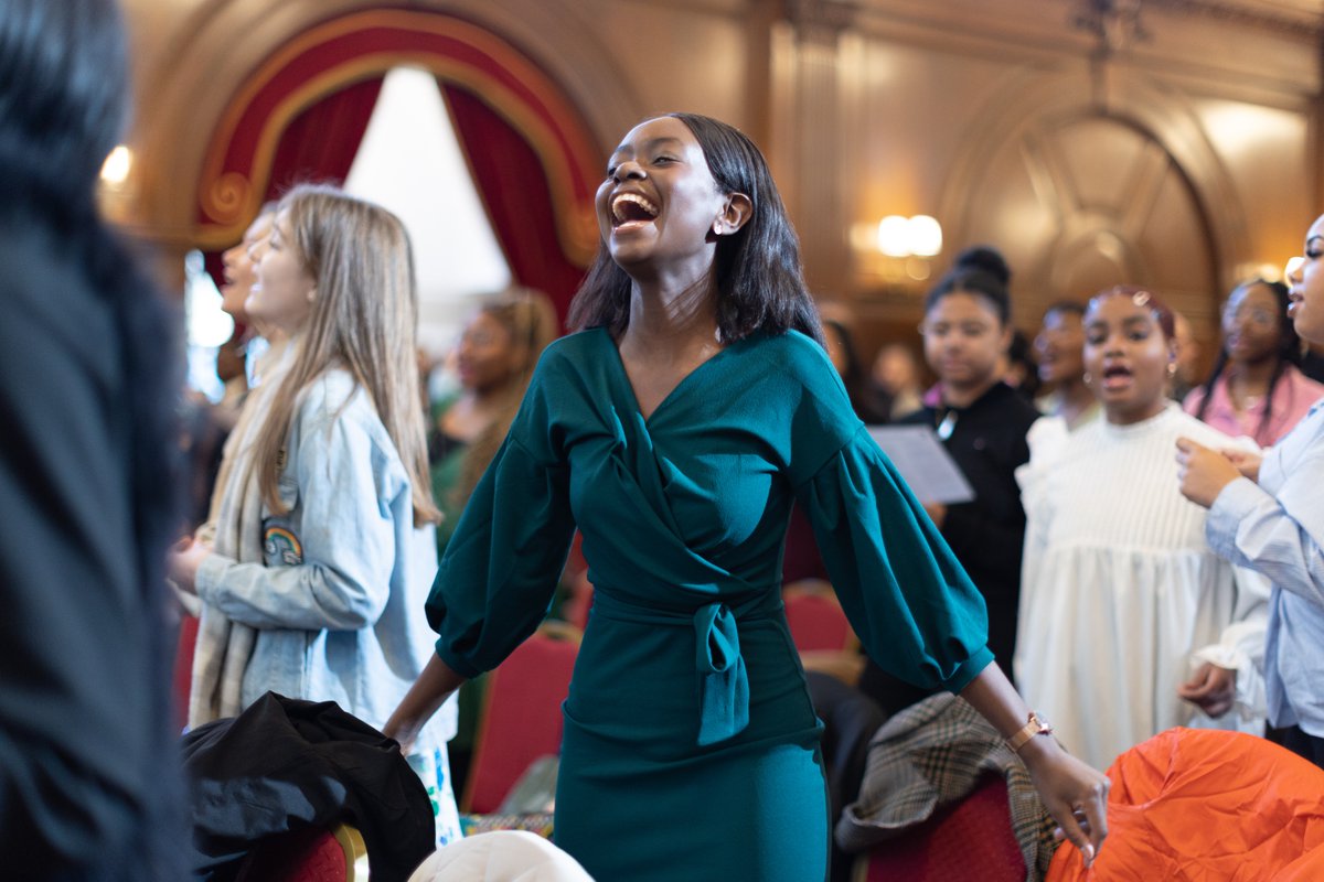 LondonDisciples's tweet image. What’s the most important thing to do in 2022? LOVE GOD!✨ Last Sunday we worshipped with ground-breaking communion and contribution speeches from West Region Shepherds🐑, Krista and Victor Ochieng as well as an inspirational main sermon from Michael Williamson! 🔥