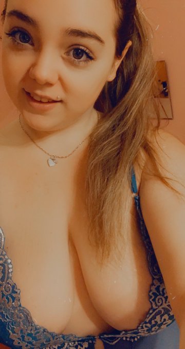 Wer kommt mich besuchen? 😊😘 #kimberlycaprice #camgirl #amateurgirl #teen #teengirl #sexy #besuchbar #wien<a href="/tag/kimberlycaprice"class="tags">#kimberlycaprice</a><a href="/tag/camgirl"class="tags">#camgirl</a><a href="/tag/sexy"class="tags"><span>#sexy</span></a><a href="/tag/teen"class="tags"><span>#teen</span></a><a href="/tag/besuchbar"class="tags"><span>#besuchbar</span></a><a href="/tag/wien"class="tags"><span>#wien</span></a><a href="/tag/amateurgirl"class="tags"><span>#amateurgirl</span></a><a href="/tag/te"class="tags"><span>#te</span></a>