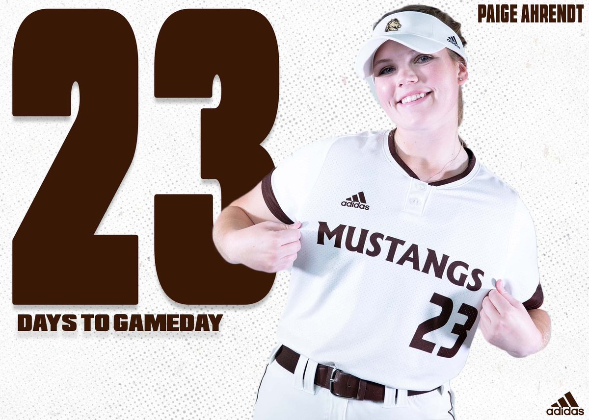 SMSUSoftball's tweet photo. #LetsRide https://t.co/Ra5GCc8kse