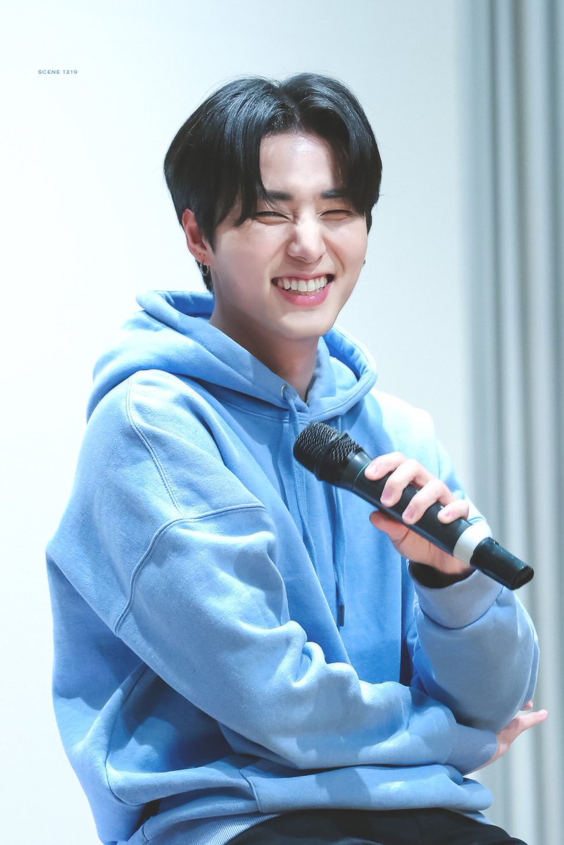 진짜 너무 이쁘다🥺💙