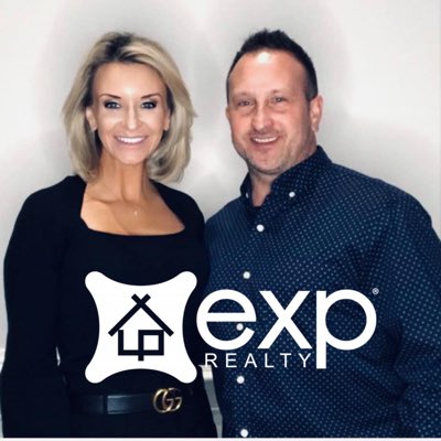 RealtorKimiko's tweet photo. #NewProfilePic #PowerCouple https://t.co/9rnc2cGUcu
