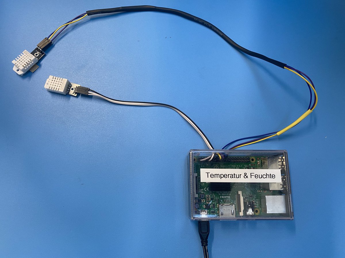 defendeggu's tweet image. Bastelbastel… Temperatur- und Feuchtigkeitsüberwachung für den Keller. DHT22 Sensoren, #RaspberryPi3B, #influxdb, #adafruit library, #python, #grafana Löift 😊