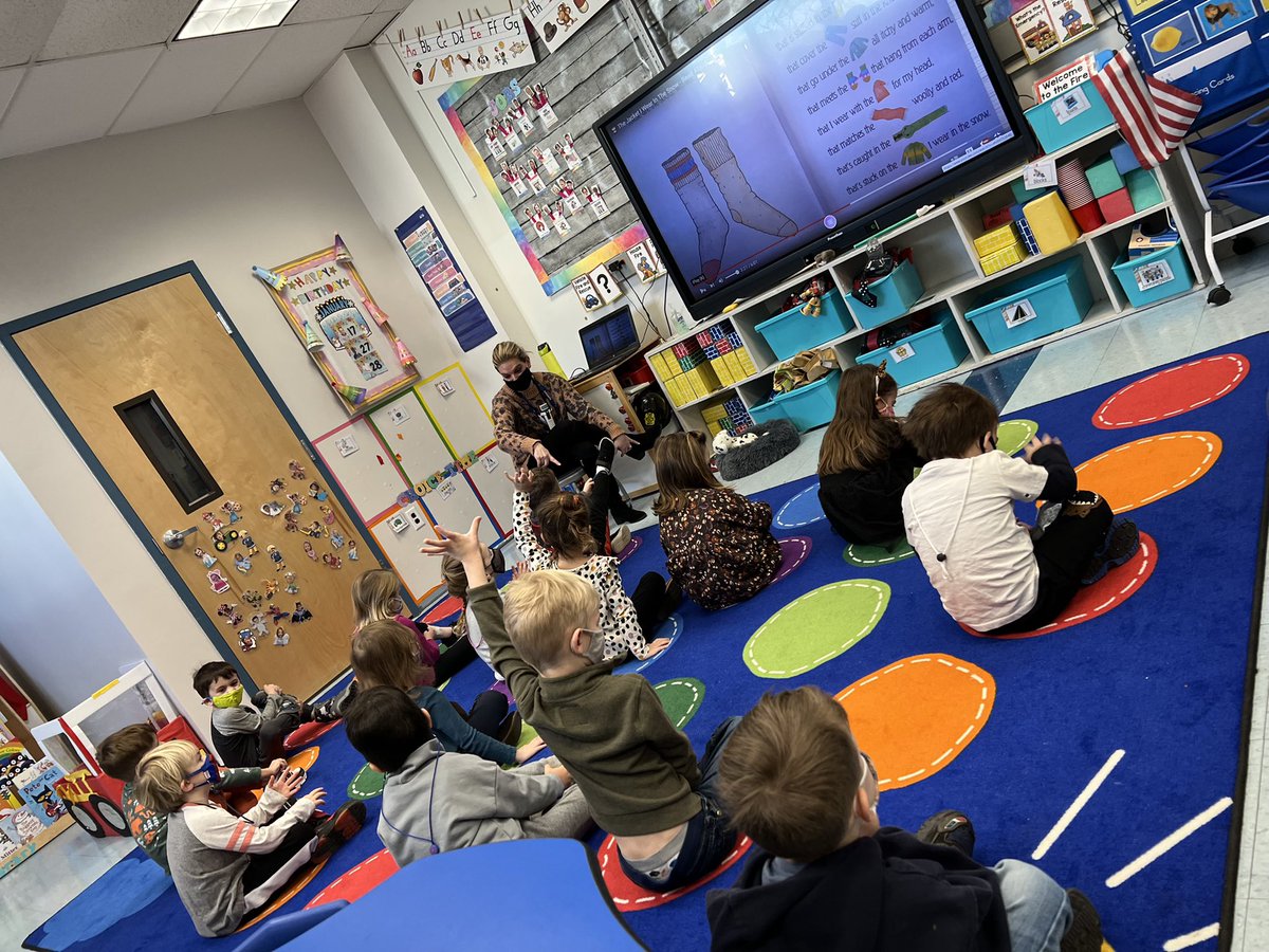 Amy Whalen tweet media