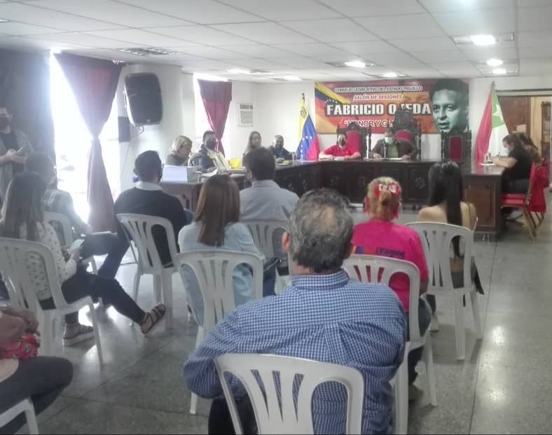 DenitzaQuevedo's tweet photo. #12Ene || Designadas en Sesión Ordinaria N° 01 del 2022 las Comisiones y Subcomisiones Permanentes del @legislativoTRU, donde asumí la Presidencia de la Subcomisión de Educación, Cultura y Deportes, avanzando hacia el #Trujillo de Progreso con @Gerardo4fPsuv

#ProducirEsVencer https://t.co/ACw1cF3iXW