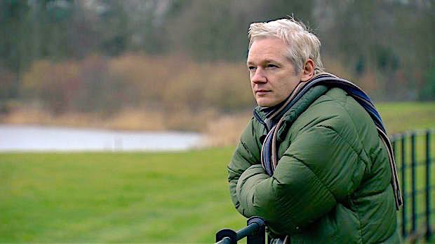 sahouraxo's tweet photo. The PEN Center in Slovenia has elected imprisoned WikiLeaks publisher Julian Assange as an honorary member, calling him the "bravest journalist and publicist of the last two decades." https://t.co/bItBAfDEMy