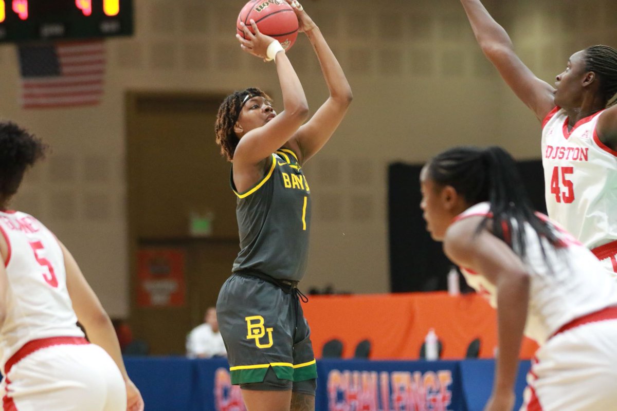ESPN put out a list ranking the Top 25 players in women's basketball. You'll find a familiar name with 2021 Mayan Division MVP <a href="/NaLyssaSmith/">#3</a> of <a href="/BaylorWBB/">Baylor Women's Basketball</a> coming in at #2!

es.pn/3tmpNYz