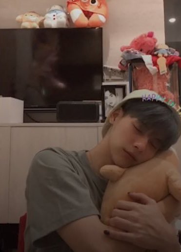 onthewayxq's tweet photo. วันนี้หม่าม๊านอนหลับฝันดีแยะ ลูกน่ารักม้ากก ㅠㅠㅠㅠㅠ

꒰#ออฟโรด #เป็นต่อเจ้าแก้มบุ๋ม ꒱ ꒰ 💗 ꒱ https://t.co/NgC4y3aXVd