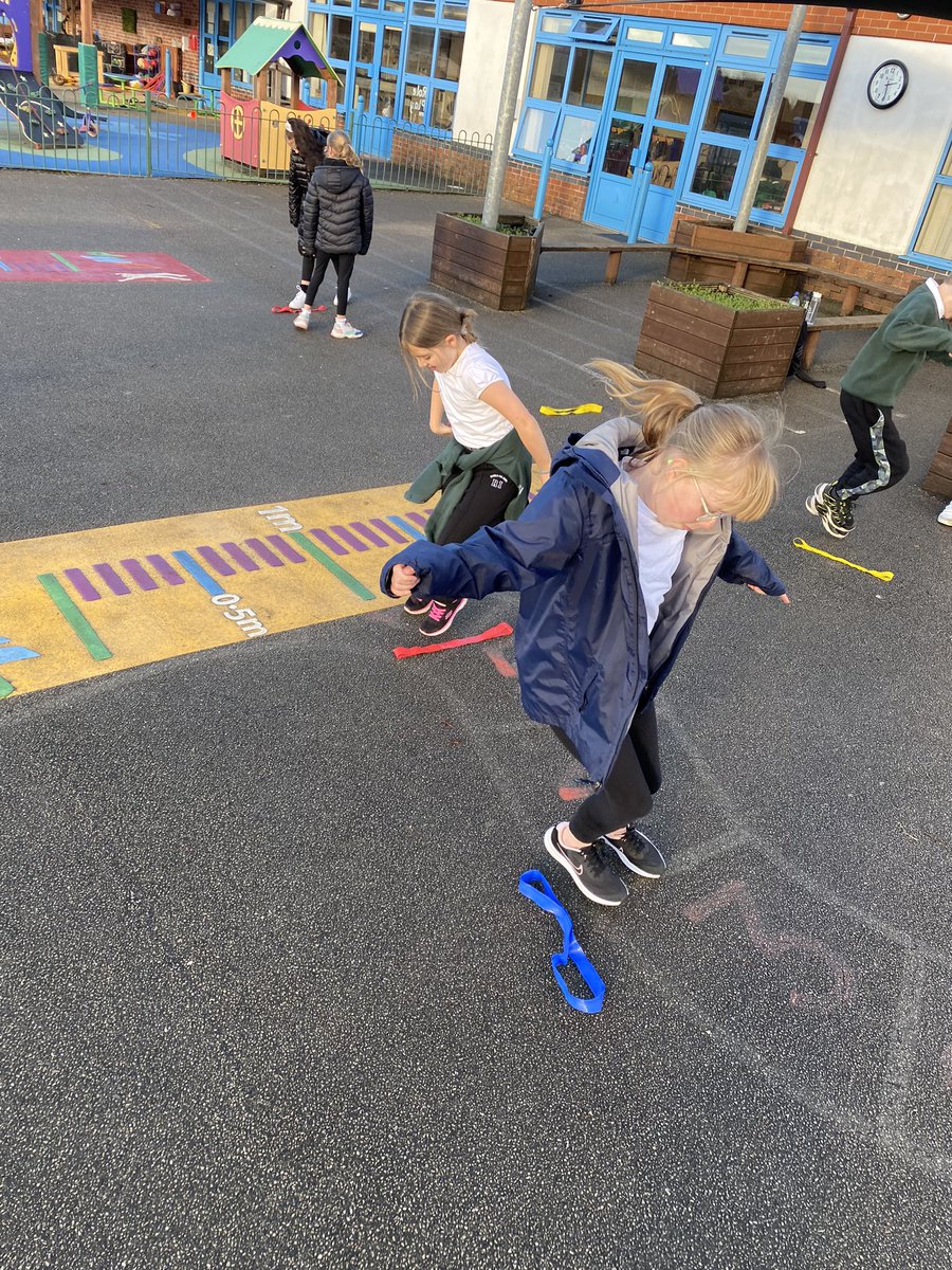 GatesKingfisher's tweet photo. Getting ready for athletics season! #PE #Hurdles #Sprinting #SpeedBounce https://t.co/8uiOXlnW9C