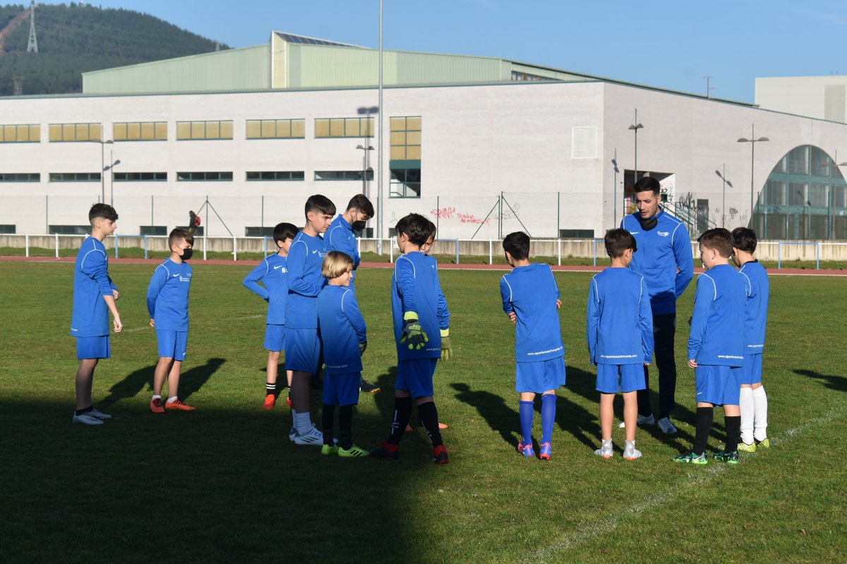 ¡Que ilusión el estreno en Ponferrada! 😍

⚽💪🏻 ℂ𝕖𝕟𝕥𝕣𝕠 𝕕𝕖 𝔸𝕝𝕥𝕠 ℝ𝕖𝕟𝕕𝕚𝕞𝕚𝕖𝕟𝕥𝕠 𝕪 𝕋𝕖𝕔𝕟𝕚𝕗𝕚𝕔𝕒𝕔𝕚𝕠𝕟

➡️ Aún estás a tiempo de participar en esta actividad puesta en marcha junto <a href="/AytoPonferrada/">Ayto. de Ponferrada</a>

ℹ️ Información e inscripciones: sportcoachnorte@gmail.com