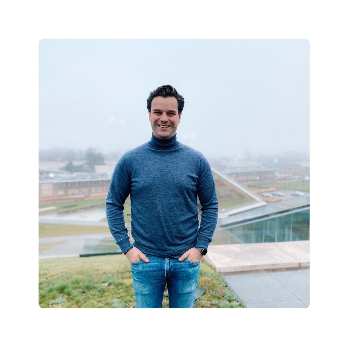 Meet Timothy, our brand new Business Development Manager 💥

He loves to spend time with his family 👨‍👩‍👦, is a Royal Antwerp FC fan ⚽️ and likes playing sports such as rugby, thaibox and golf 🏈🥊🏌️‍♂️

Timothy hopes to help Fenego grow by bringing in many new interesting projects. ✔️