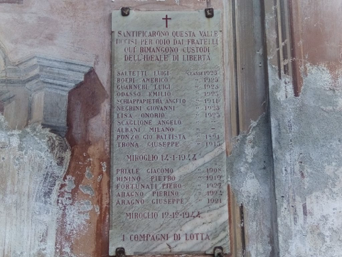 ANPIRomaPosti's tweet photo. Il #14gennaio 1944 presso #Miroglio nel comune  #FrabosaSottana (#CN), i fascisti della #RSI assassinarono a tradimento 16 #patrioti la maggior parte dei quali appartenenti alla V Divisione “Rinnovamento”, brigata “Valle Maudagna”. https://t.co/YOXXNQDdXy