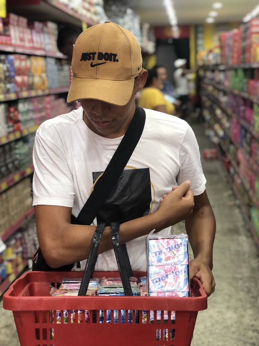 MentosVitor's tweet photo. nunca desmereça um menor cheio de sonhos… 😉😉���🏾‍♂️ https://t.co/fRldwmG0bq