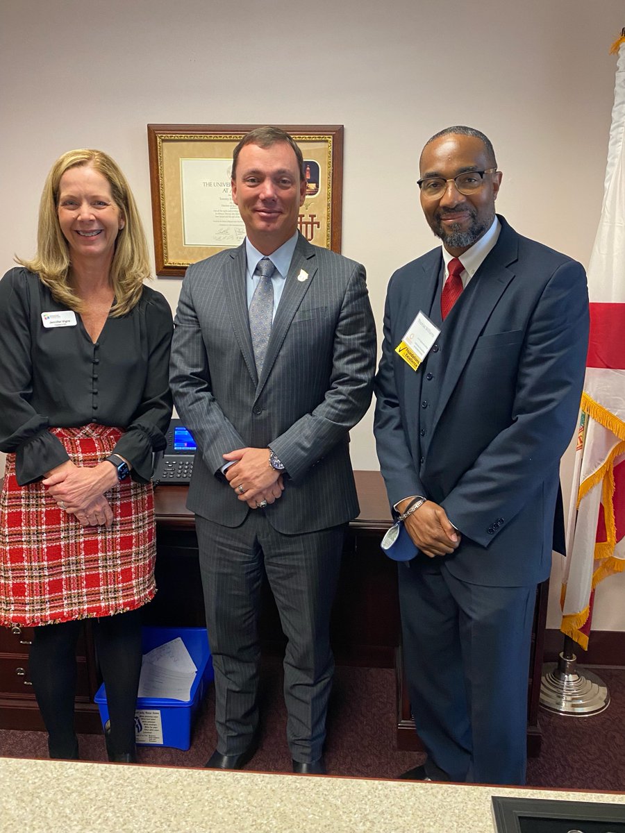 Thank you Rep @tommygregoryFL for supporting students and teachers through the Education Foundation of Sarasota County and <a href="/PLANitSarasota/">PLANitSarasota</a>!
<a href="/sarasotaschools/">Sarasota Schools</a> <a href="/myflhouse/">Florida House of Representatives</a> <a href="/FLCollegeAccess/">Florida College Access Network</a> <a href="/FlaEduFoundtns/">CFEF</a> <a href="/JenniferVigne/">Jennifer Vigne</a>