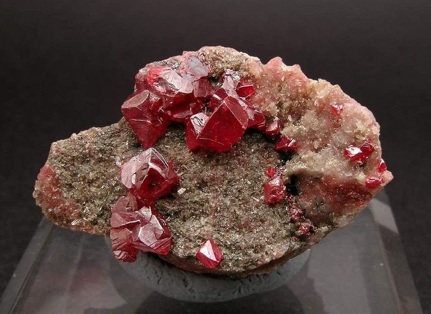 MxEnImagenes's tweet photo. La famosa tumba de la #ReinaRoja, esposa del gran #Pakal, descubierta en la ciudad maya de #Palenque (Chiapas) contenía una alta cantidad de #Cinabrio, mineral que le da el característico y llamativo color... ❤️🔴🟥 #MéxicoAncestral https://t.co/cySvoFoQdq