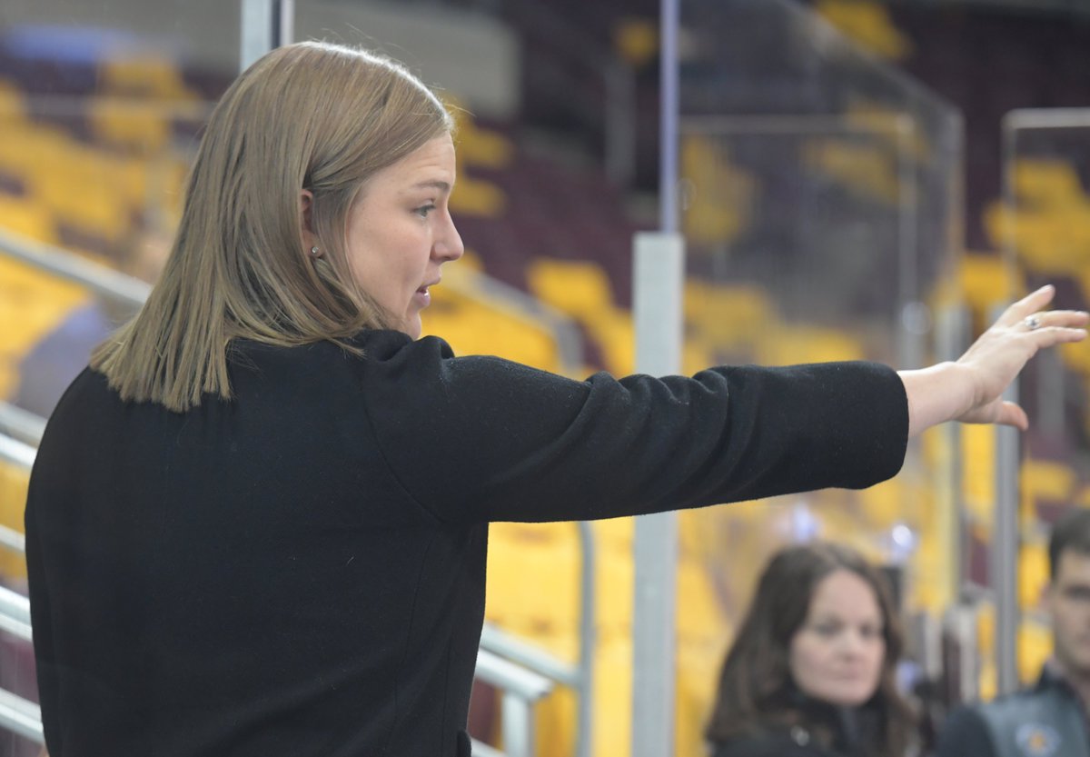 UMD Athletics (@umdbulldogs) on Twitter photo .<a href="/UMDWHockey/">UMD Women's Hockey</a>'s Bellamy Honored with 2022 AHCA Women's Hockey Assistant Coach Award
umdbulldogs.com/news/2022/1/11… .<a href="/UMDWHockey/">UMD Women's Hockey</a>'s Bellamy Honored with 2022 AHCA Women's Hockey Assistant Coach Award
umdbulldogs.com/news/2022/1/11…