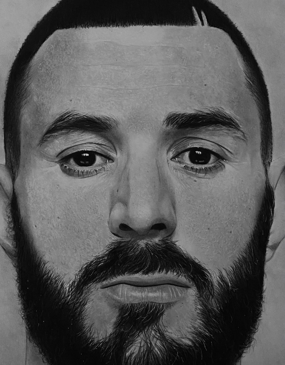 Mon dessin de <a href="/Benzema/">Karim Benzema</a> !
Beaucoup d'heures de travail, beaucoup de détails ✏️