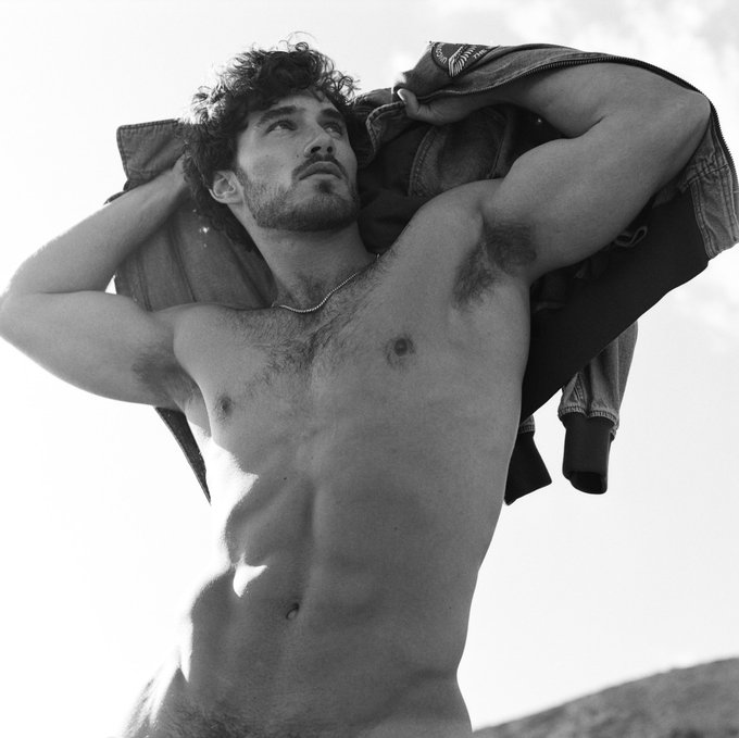 boy does that wind feel nice 😏 https://t.co/KZEOj4PJjB