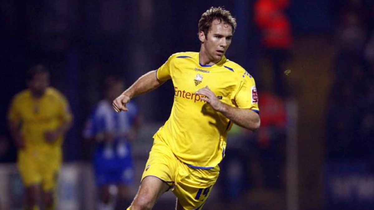 pnefcHistory's tweet photo. #RandomPlayerOfTheDay Liam Chilvers. #pnefc https://t.co/nglBlgmkeD