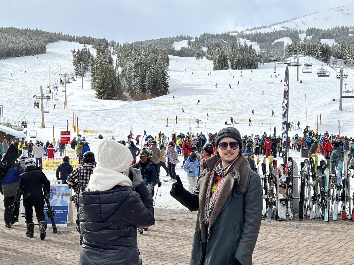 JoshFarris98's tweet photo. Got to try snowboarding for the first time over the break, which is something I’ve always wanted to do. This was taken the next day - let’s just say that it was a miracle I could even stand! #310rocks https://t.co/YQL1rZHUO1