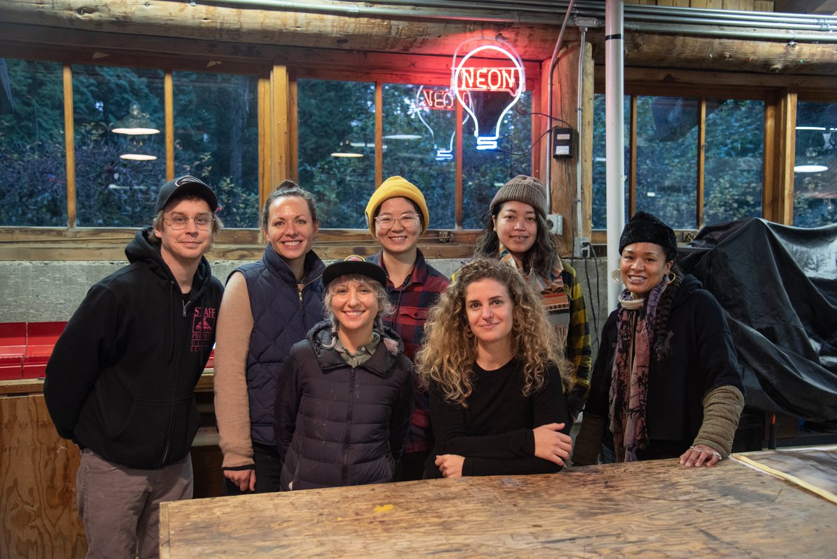 PilchuckGlassSchool tweet media