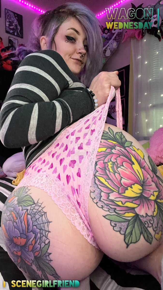 LundonsAngels's tweet photo. It’s Wagon Wednesday and there truly is only one person we had in mind to feature first. The @SceneGirlfriend in your pocket Nyx! https://t.co/2f2mElRik0